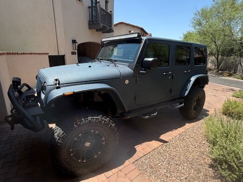 Used 2016 Jeep Wrangler Unlimited Sport w/ Quick Order Package 24S AWD/4WD image 4