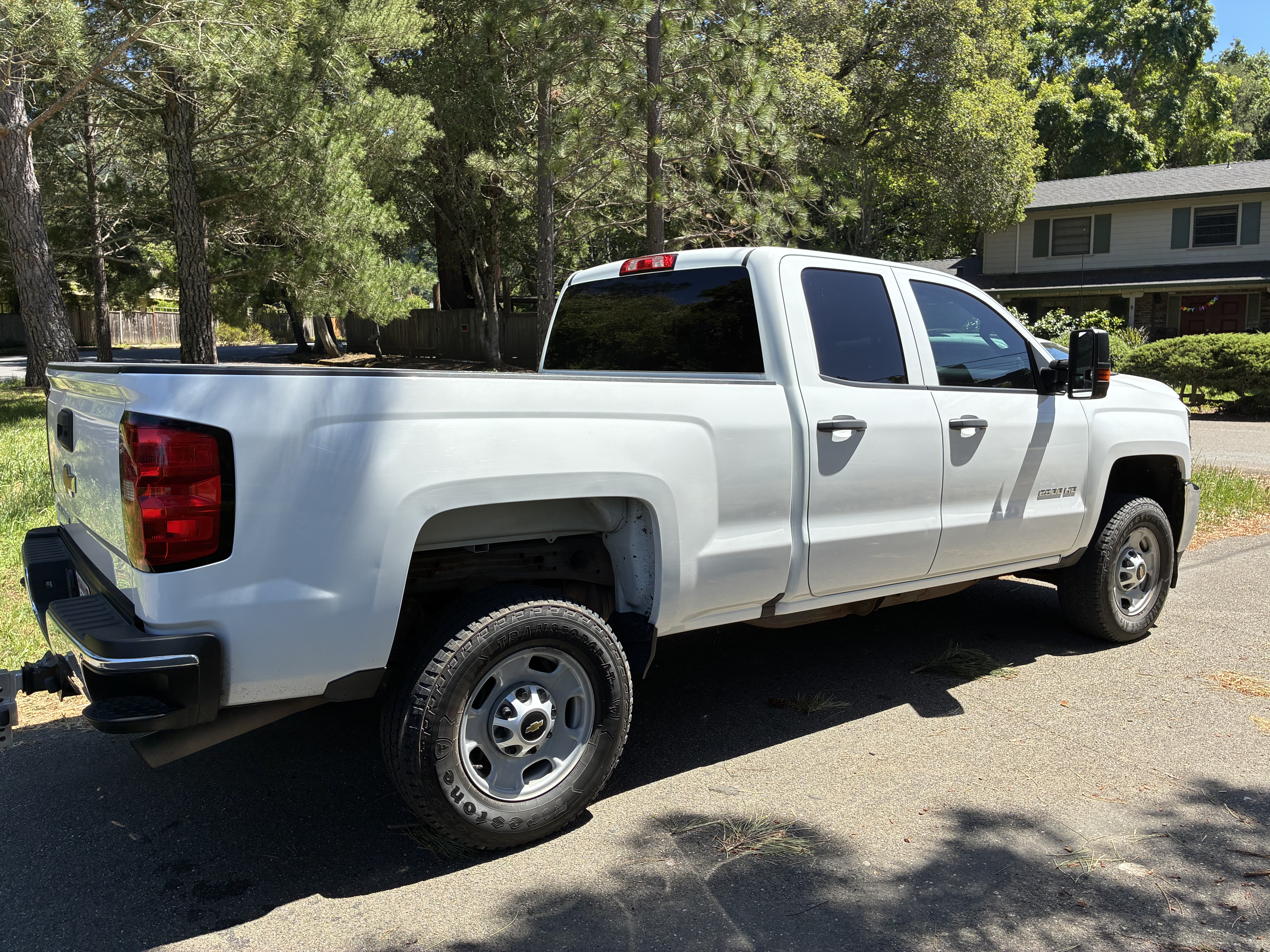 Used 2019 Chevrolet Silverado 2500 W/T AWD/4WD image 4