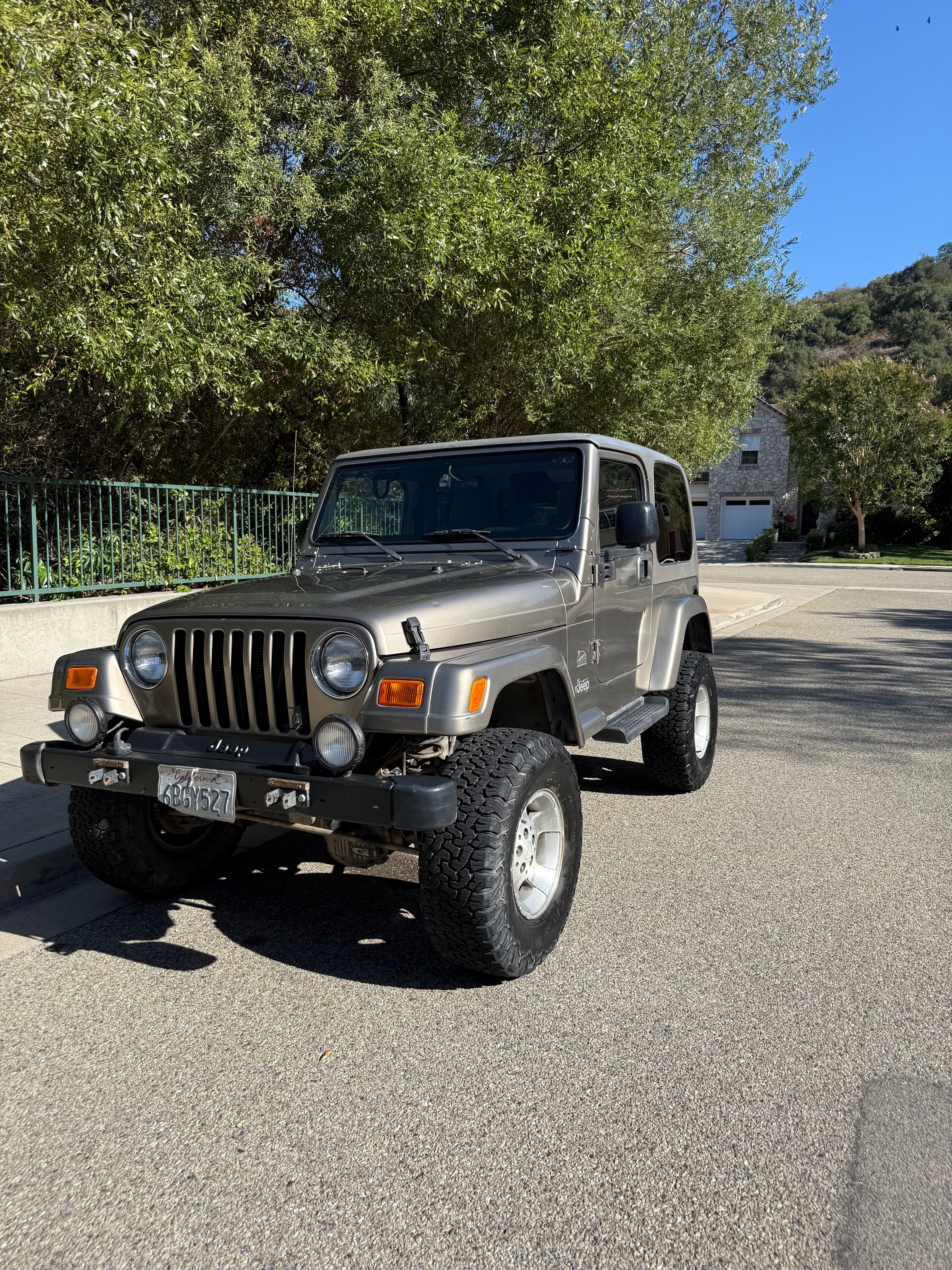 Used 2003 Jeep Wrangler Sahara AWD/4WD image 1
