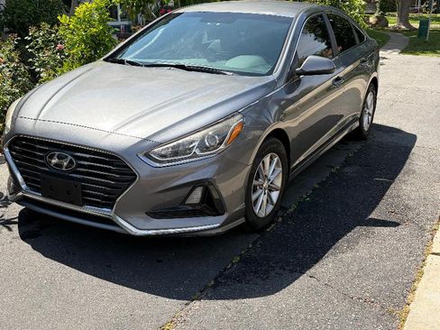 Used 2018 Hyundai Sonata SE image 4