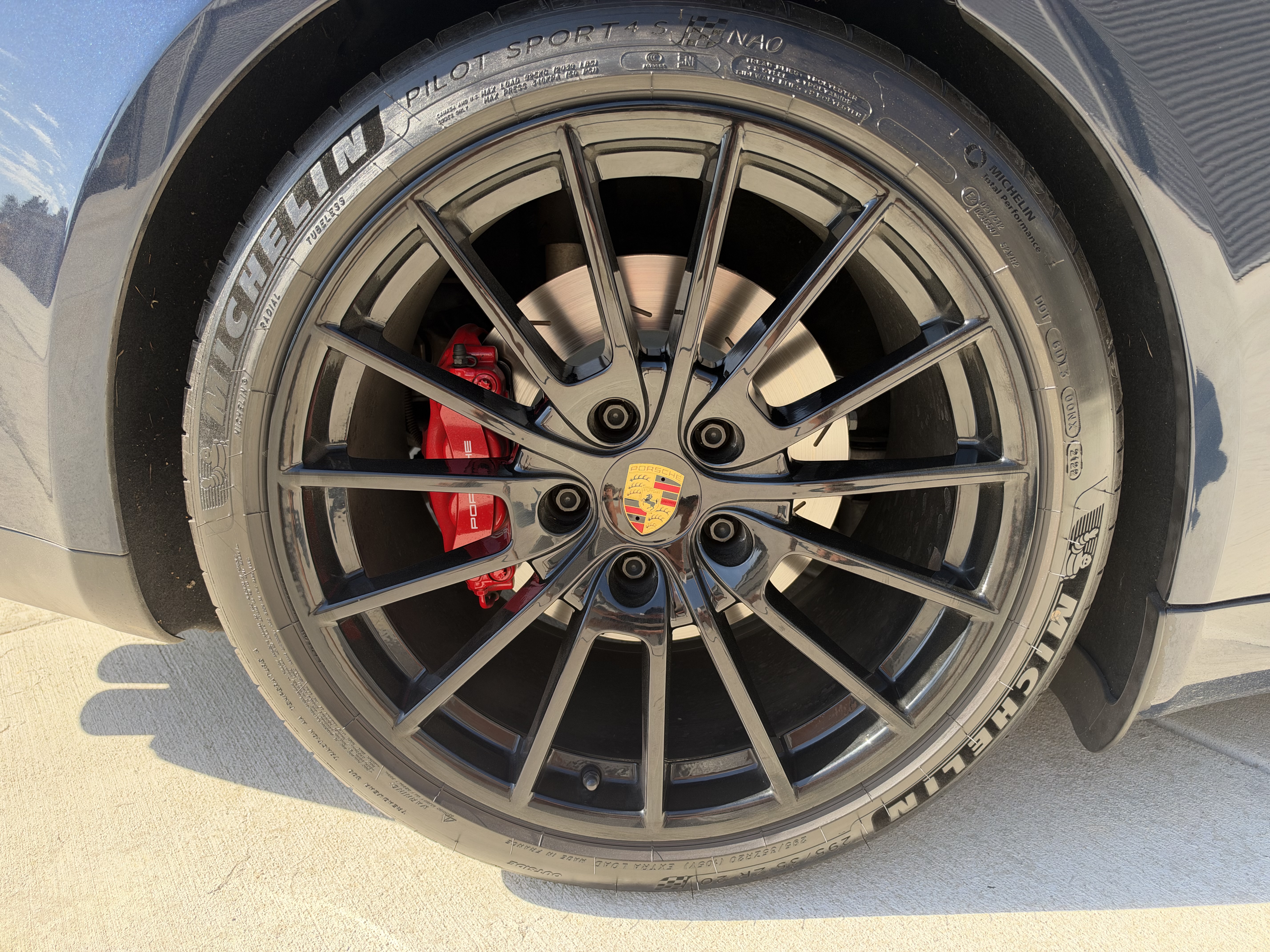 Used 2016 Porsche Panamera GTS AWD/4WD image 29