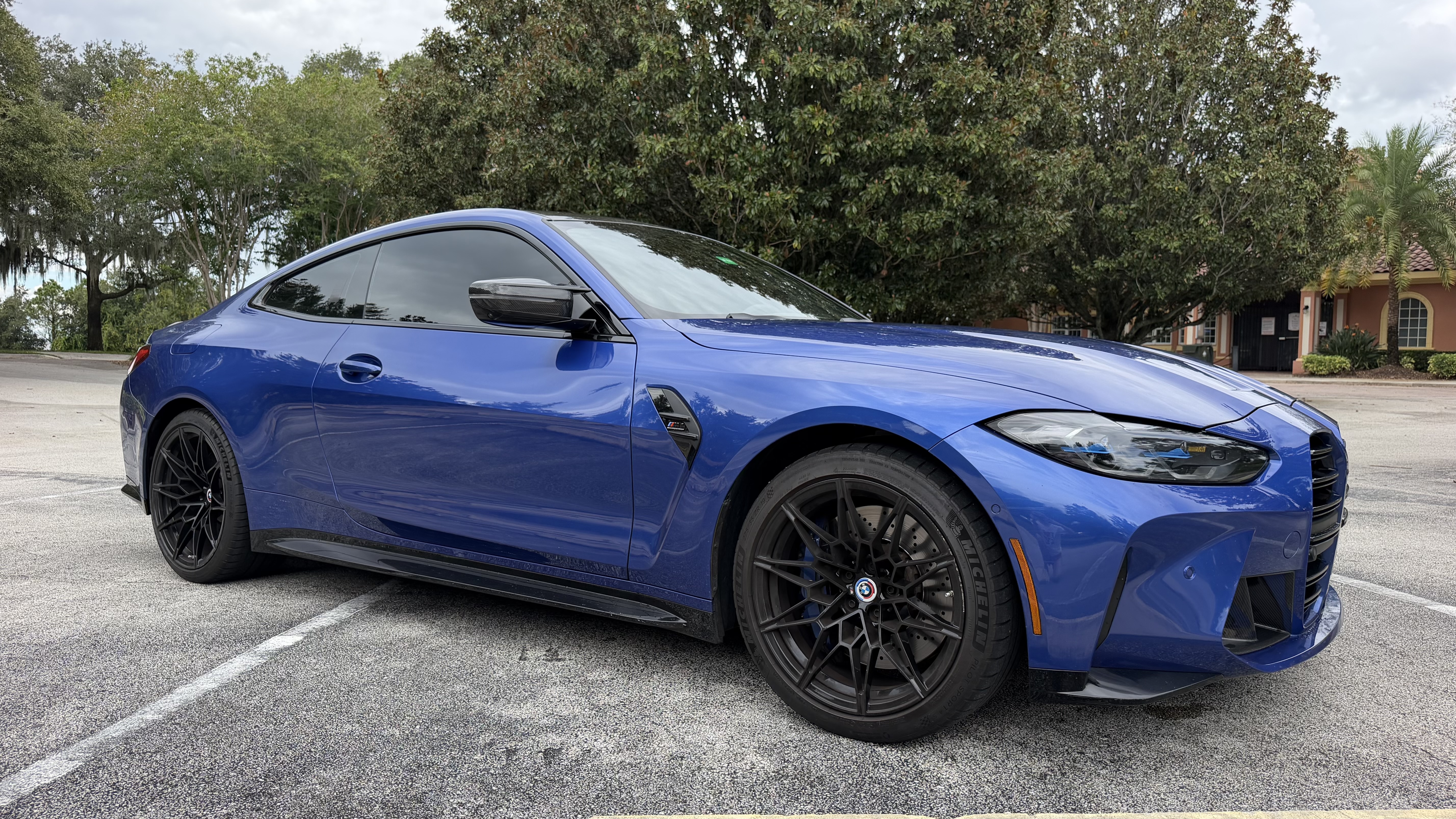 Used 2023 BMW M4 xDrive Competition w/ M Carbon Exterior Package AWD/4WD image 17
