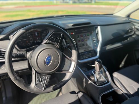 Used 2023 Subaru Outback Limited AWD/4WD image 9