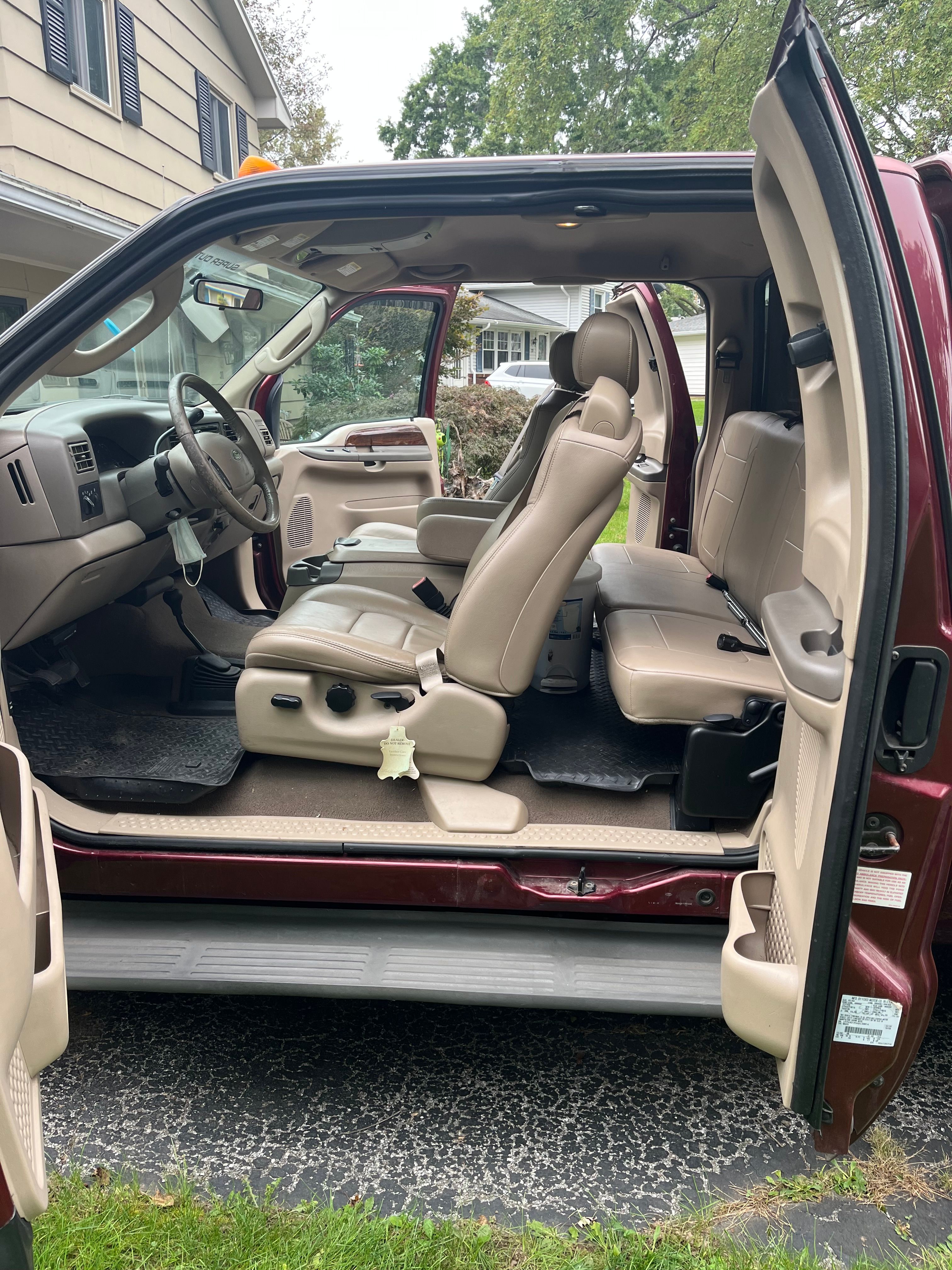 Used 2004 Ford F250 Lariat AWD/4WD image 11