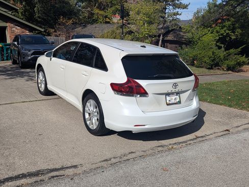 Used 2015 Toyota Venza LE image 15