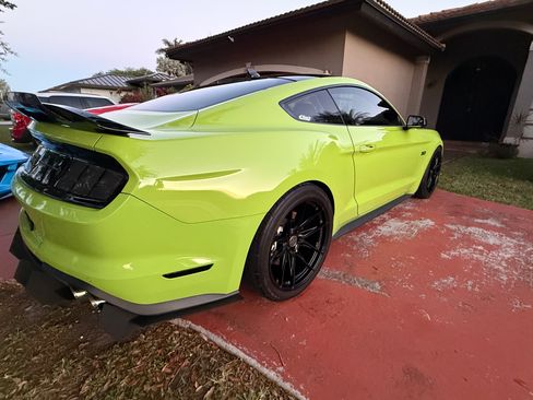 Used 2020 Ford Mustang GT image 6