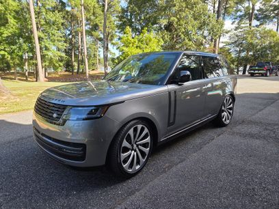 Used 2025 Land Rover Range Rover SE