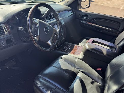 Used 2007 GMC Yukon XL Denali image 11