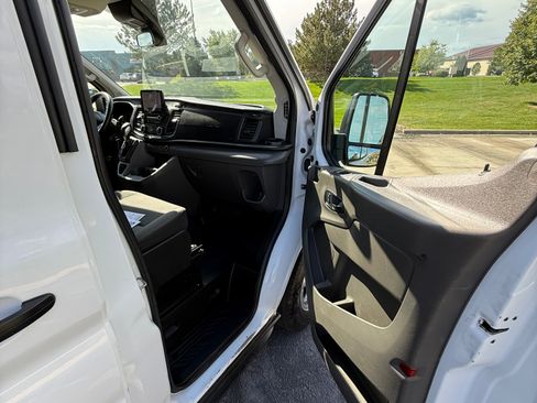 Used 2020 Ford Transit 150 XLT image 14