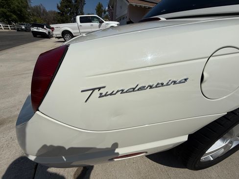 Used 2003 Ford Thunderbird image 14