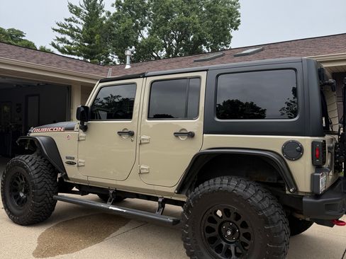 Used 2018 Jeep Wrangler Unlimited Rubicon AWD/4WD image 1