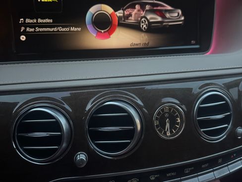 Used 2014 Mercedes-Benz S 550 Sedan image 28