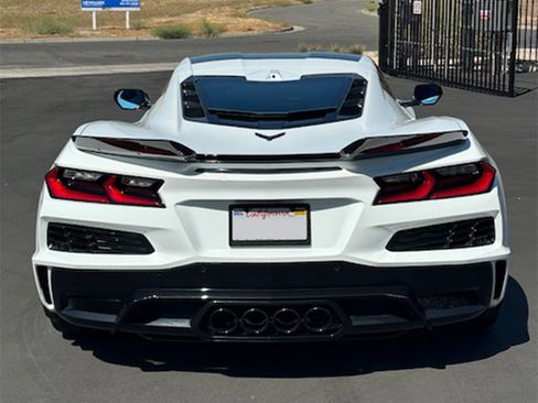 Used 2023 Chevrolet Corvette Z06 w/ Engine Appearance Package image 4