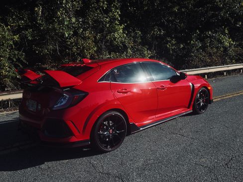 Used 2017 Honda Civic Type R image 12