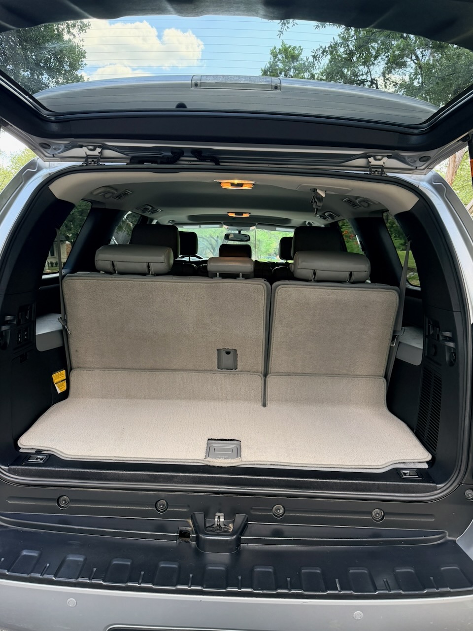 Used 2017 Toyota Sequoia SR5 w/ Premium Package RWD image 12