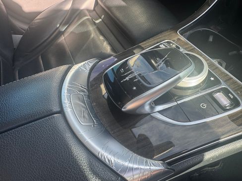 Used 2018 Mercedes-Benz C 300 4MATIC Sedan image 4