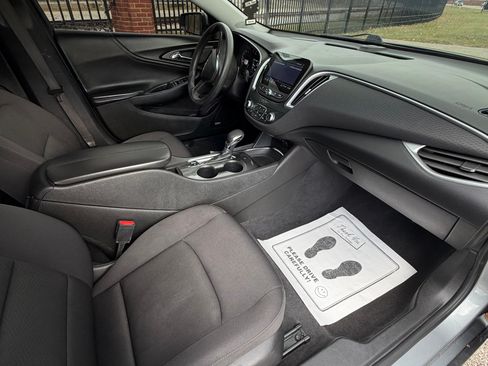 Used 2023 Chevrolet Malibu LT image 14