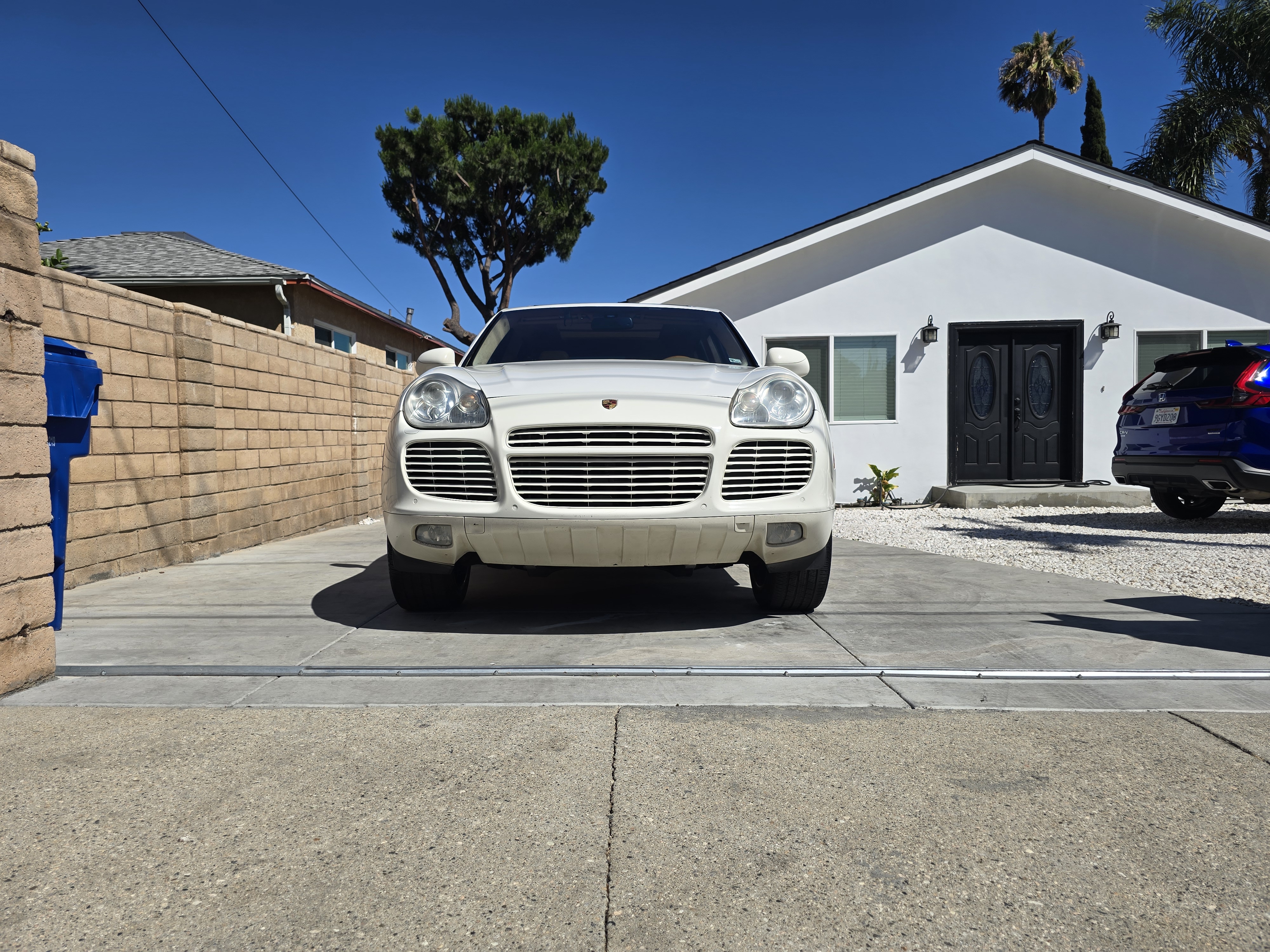 Used 2006 Porsche Cayenne Turbo S AWD/4WD image 12