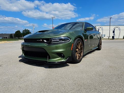 Used 2019 Dodge Charger Scat Pack w/ Driver Confidence Group image 11