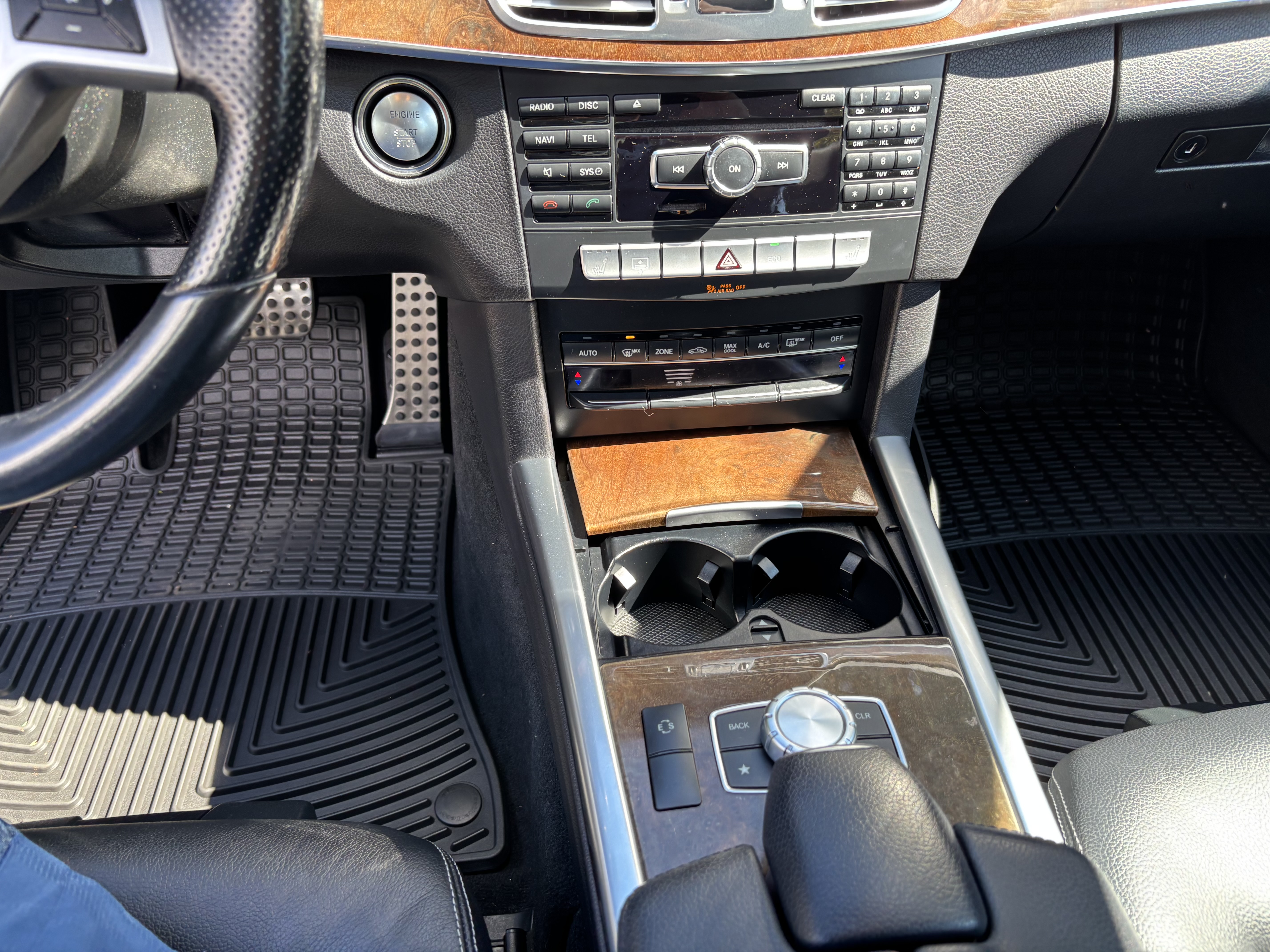 Used 2015 Mercedes-Benz E 350 4MATIC Sedan image 15