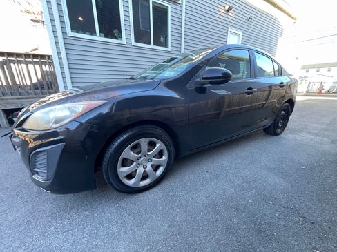 Used 2011 MAZDA MAZDA3 i Sport image 21