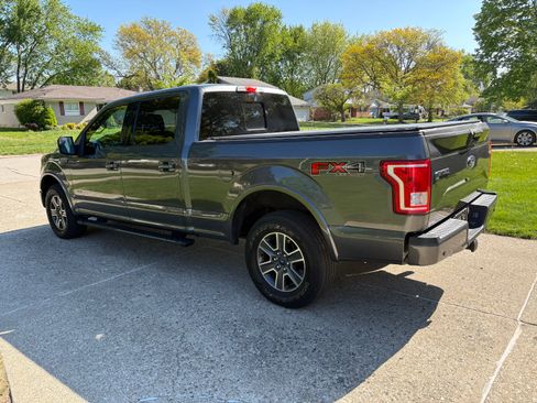 Used 2015 Ford F150 XLT w/ Equipment Group 302A Luxury AWD/4WD image 6