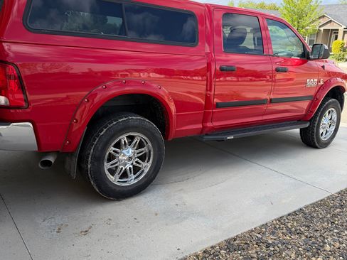 Used 2018 RAM 3500 Tradesman w/ Chrome Appearance Group AWD/4WD image 2