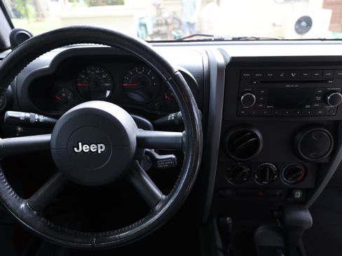 Used 2008 Jeep Wrangler X image 10