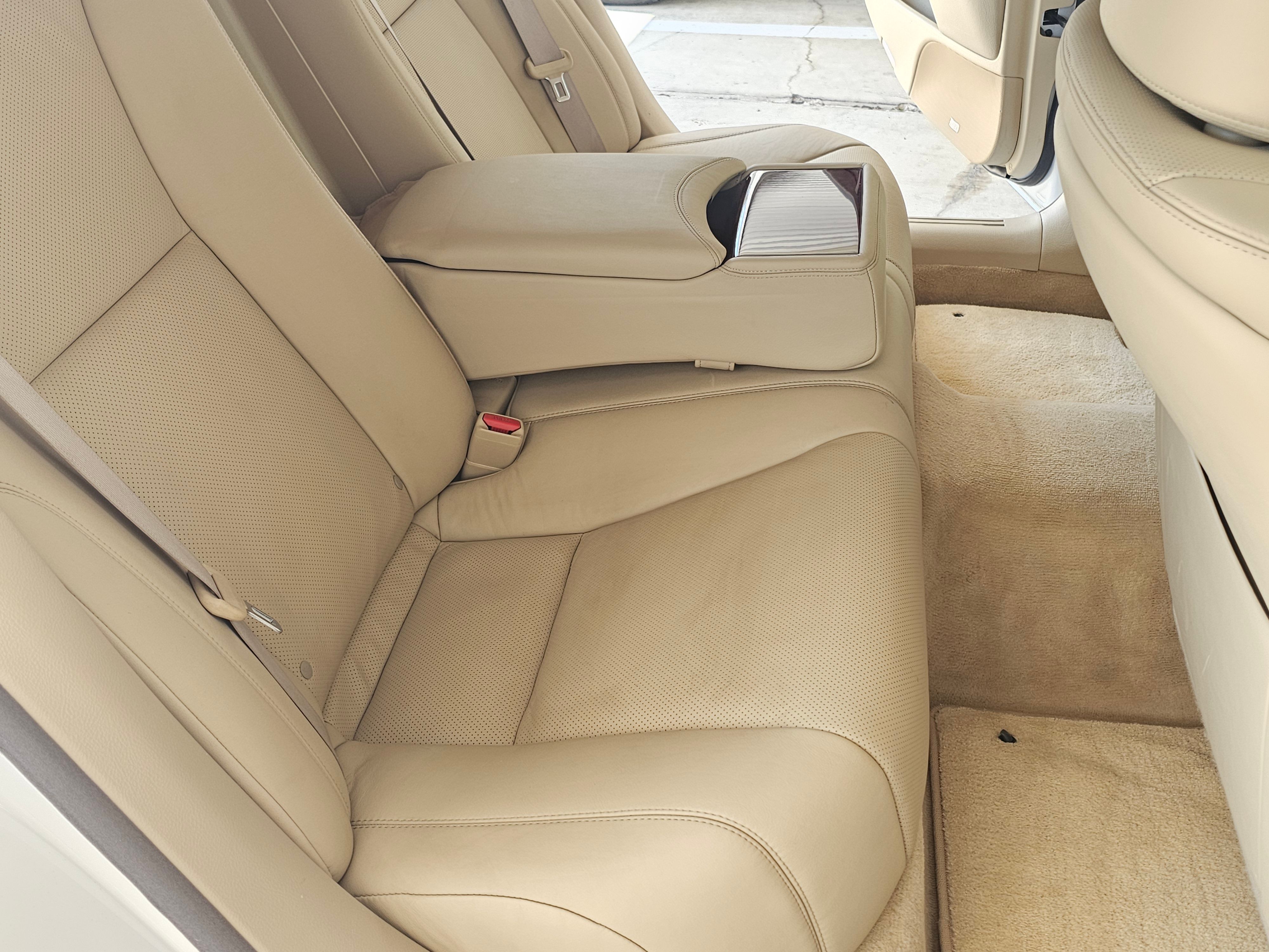 Used 2008 Lexus LS 460 RWD image 17
