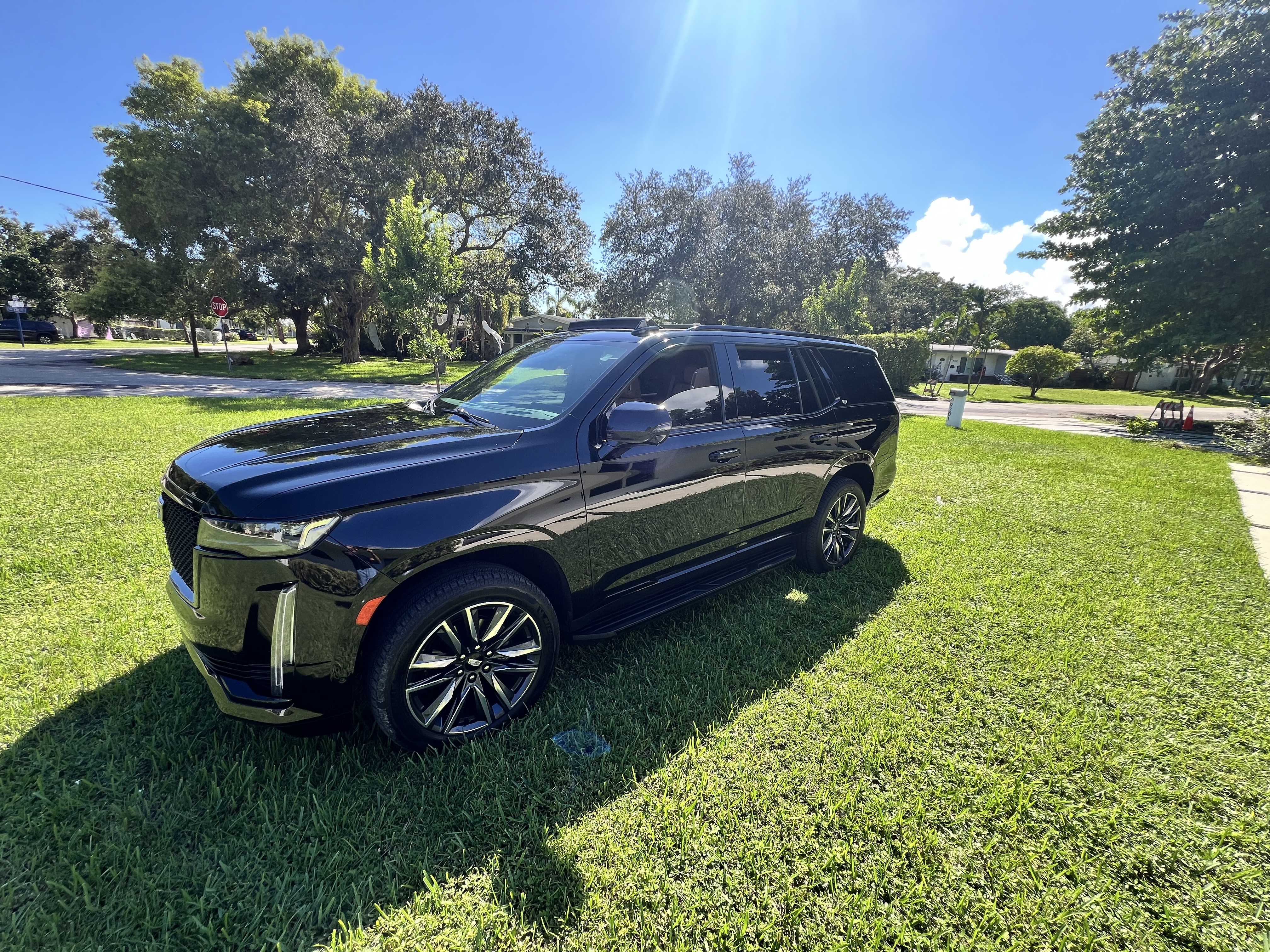 Used 2021 Cadillac Escalade Sport w/ Driver Assist Tech Package AWD/4WD image 14