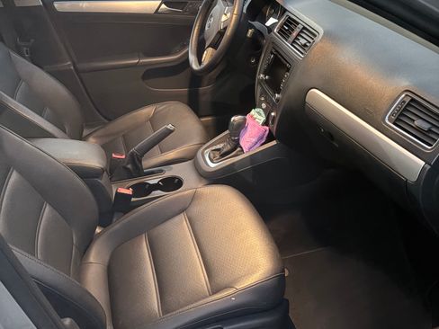 Used 2013 Volkswagen Jetta SE image 10