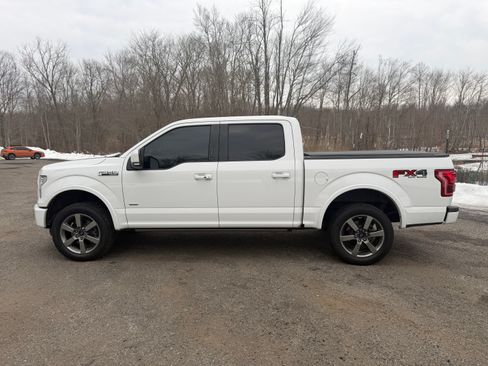 Used 2015 Ford F150 Lariat w/ Equipment Group 502A Luxury image 10