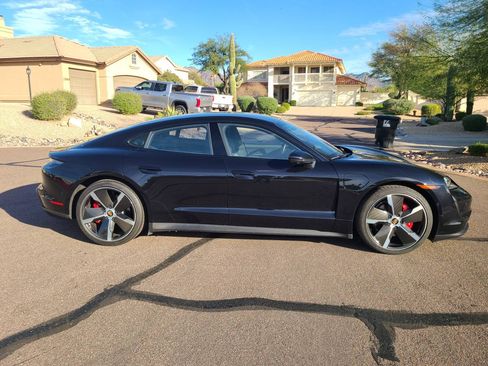 Used 2023 Porsche Taycan 4S image 2