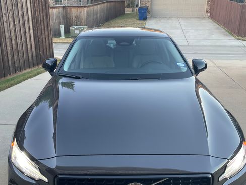 Used 2024 Volvo S60 B5 Plus w/ Climate Package image 6