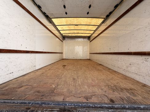 Used 2015 GMC Savana 3500 Van Cab-Chassis 2D image 14