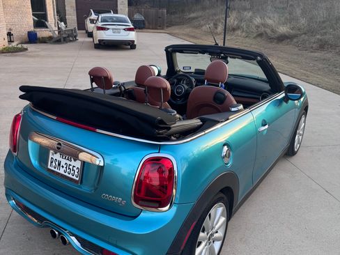 Used 2019 MINI Cooper S image 9