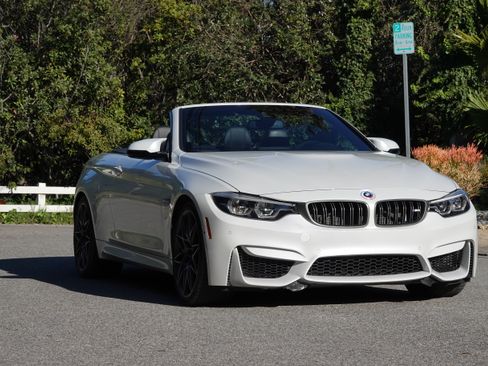 Used 2019 BMW M4 Convertible w/ Competition Package image 4