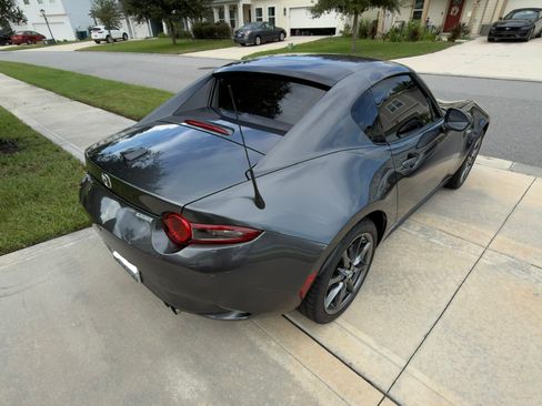 Used 2019 MAZDA MX-5 Miata RF Grand Touring RWD image 5