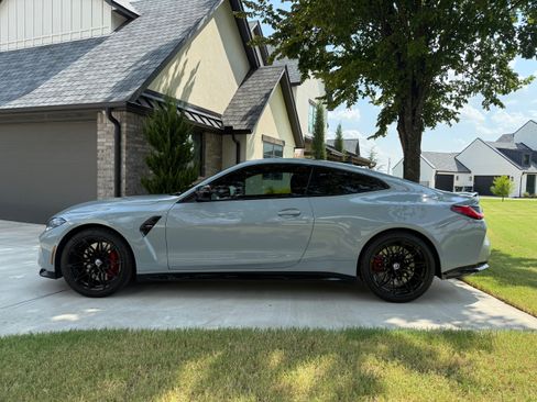 Used 2022 BMW M4 Coupe w/ Executive Package RWD image 4