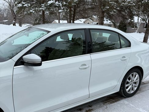 Used 2014 Volkswagen Jetta SE image 9