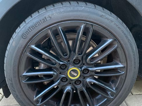 Used 2023 MINI Cooper SE image 11