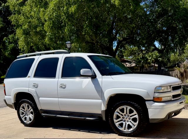 Used 2004 Chevrolet Tahoe Z71 w/ Z71 Preferred Equipment Group AWD/4WD image 2