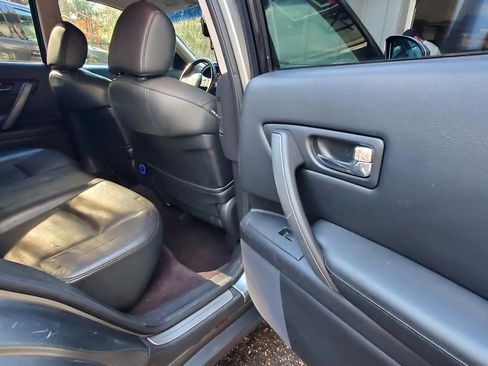 Used 2007 INFINITI FX35 2WD w/ Sport Suspension Tuning Pkg image 9