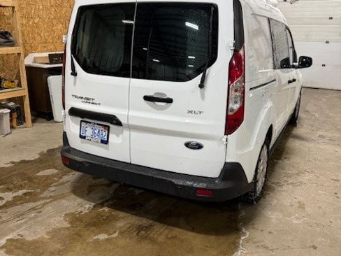 Used 2019 Ford Transit Connect XLT image 2