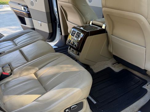 Used 2014 Land Rover Range Rover Long Wheelbase Supercharged image 20