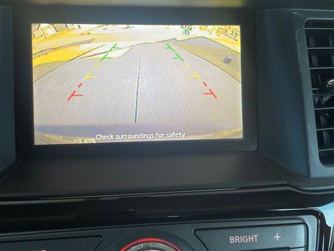 Used 2013 Nissan Pathfinder SV image 15