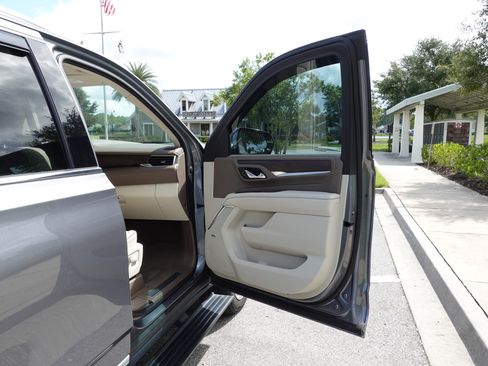Used 2021 GMC Yukon Denali w/ Denali Ultimate Package AWD/4WD image 27