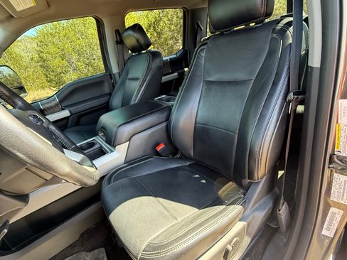 Used 2018 Ford F250 Lariat w/ Lariat Value Package image 13