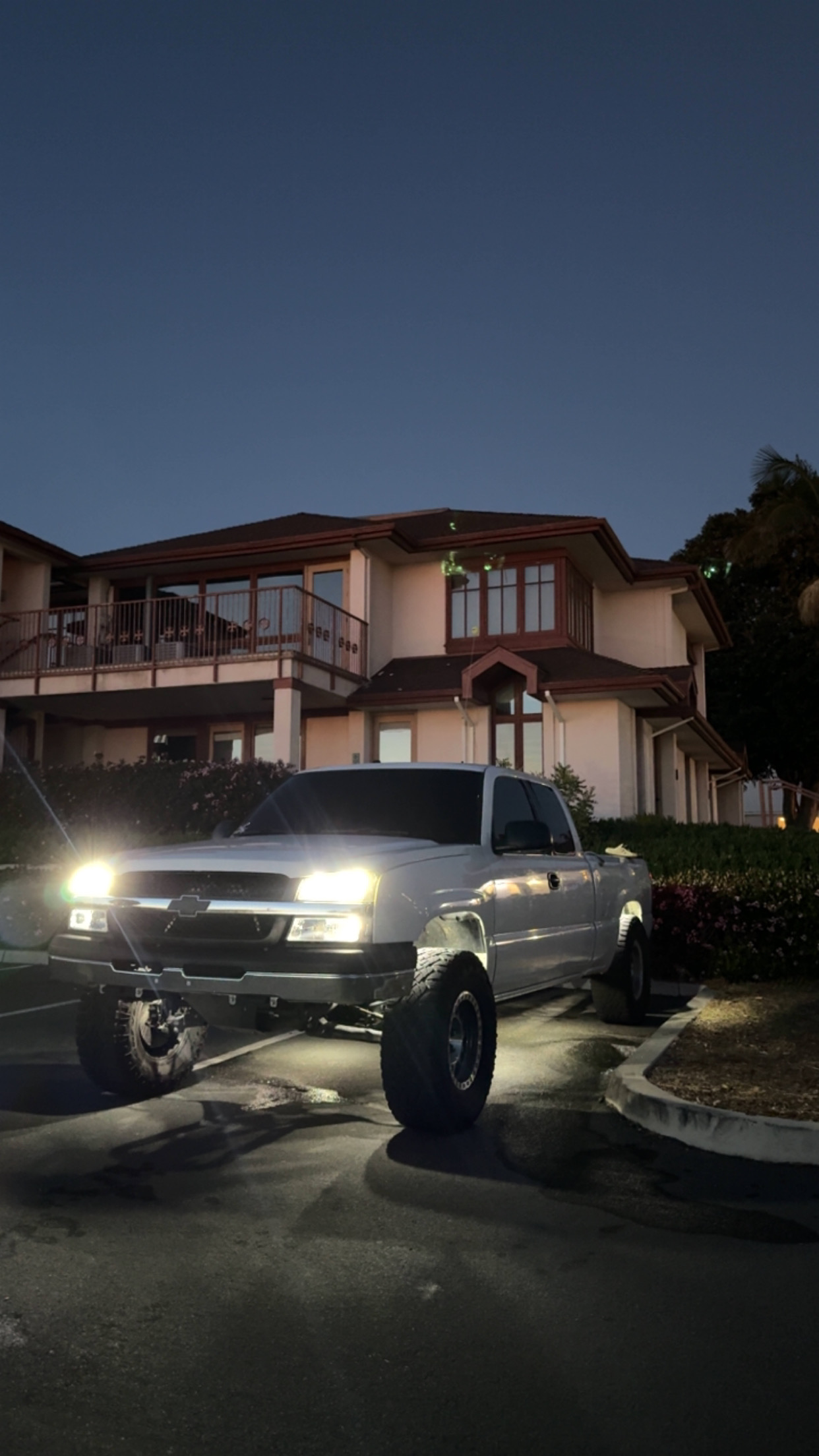 Used 2005 Chevrolet Silverado 1500 W/T RWD image 4