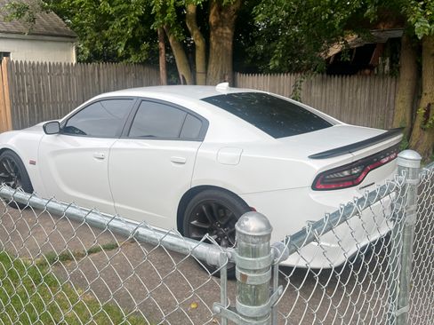 Used 2023 Dodge Charger Scat Pack image 1